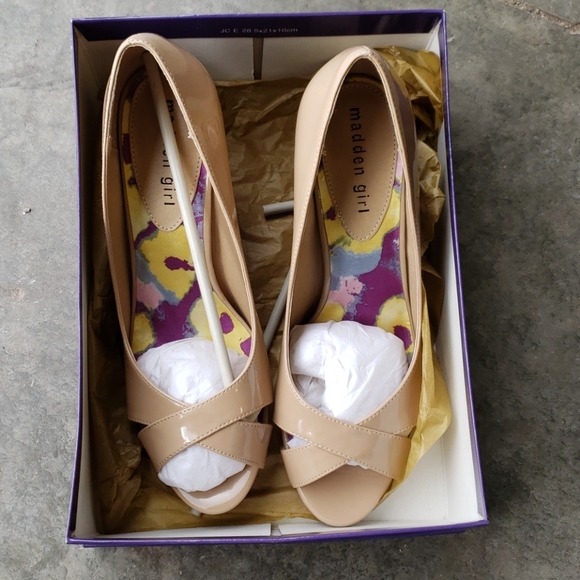 Steve Madden Peep Toe Pumps - Picture 1 of 2